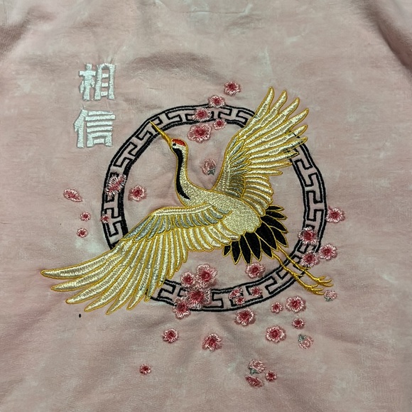 Pink sweater. - Picture 3 of 3